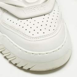 مملوكة مسبقًا Versace Odissea Size 38.5 White Leather and Rubber Medusa Chunky Slip On Sneakers