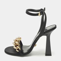 مملوكة مسبقًا Versace Medusa Size 40 Black Satin Chain  Ankle Strap Sandals
