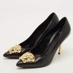 Pre Owned Versace Medusa Size 38.5 Black Leather Pumps