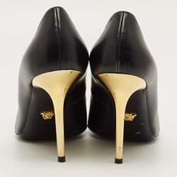 Pre Owned Versace Medusa Size 38.5 Black Leather Pumps