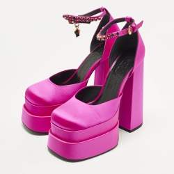 مملوكة مسبقًا Versace Aevitas Size 39 Pink Satin Double Platform Pumps