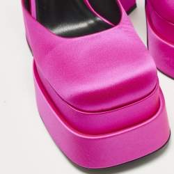 مملوكة مسبقًا Versace Aevitas Size 39 Pink Satin Double Platform Pumps