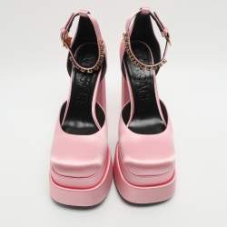 Pre Owned حذاء كعب عالي فيرساتشي ساتان أخضر مرصع كريستال بكعب منصة ومشبك للكاحل مقاس 37