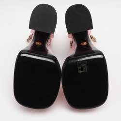 Pre Owned حذاء كعب عالي فيرساتشي ساتان أخضر مرصع كريستال بكعب منصة ومشبك للكاحل مقاس 37