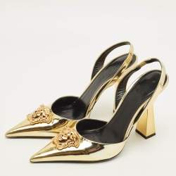 مملوكة مسبقًا Versace La Medusa Size 37 Gold Leather Slingback Pumps