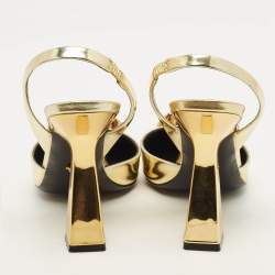 مملوكة مسبقًا Versace La Medusa Size 37 Gold Leather Slingback Pumps