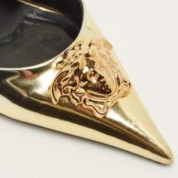 مملوكة مسبقًا Versace La Medusa Size 37 Gold Leather Slingback Pumps