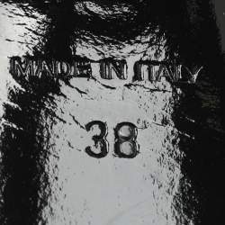 Pre Owned صندل منصة فيرساتشي جلد ذهبي وزينة بالأحجار حجم 38 بمعالم متاهة جريكا