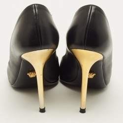Pre Owned Versace Medusa Size 35.5 Black/Gold Leather Pumps