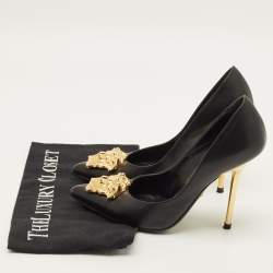 Pre Owned Versace Medusa Size 35.5 Black/Gold Leather Pumps