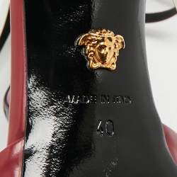 مملوكة مسبقًا Versace Pin-Point Size 40 Burgundy Brushed Leather Ankle Strap Pumps