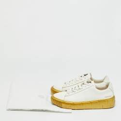 مملوكة مسبقًا حذاء رياضي فيرساتشي غريكا جلد أبيض / ذهبي برباط مقاس 39