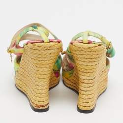 Pre Owned صندل فيرساتشي جلد أبيض إسفين إسبادريل مزين بشعار ميدوسا مقاس 38