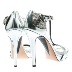 Versace Metallic Silver Patent Leather Flower Detail T Strap Sandals Size 40