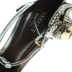 Versace Metallic Silver Patent Leather Flower Detail T Strap Sandals Size 40