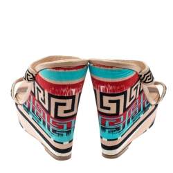 Pre Owned صندل فيرساتشي مطبوع كعب روكي نعل سميك كانفاس بيج مقاس 37