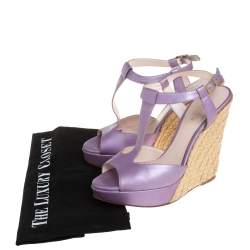 Pre Owned صندل فيرساتشي كعب روكي جلد أرجواني ميتالك مقاس 37