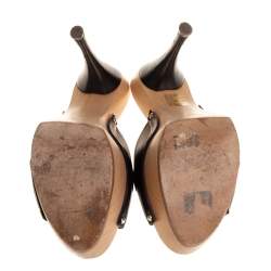 Pre Owned Versace Black Leather Slide Sandals Size 37