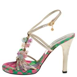 Pre Owned Versace Metallic Gold Leather Flower Detail T-Strap Sandals Size 38.5