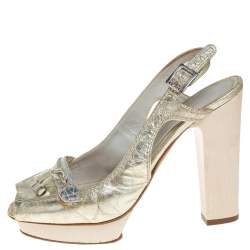 مملوكة مسبقًا Versace Gold Leather Slingback Sandals Size 37