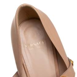 Pre Owned حذاء كعب عالي فيرساتشي ماري جان مزخرف ميدوسا جلد بيد مقاس 37