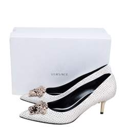 Pre Owned Versace White/Gold Leather Studded Medusa Pumps Size 39