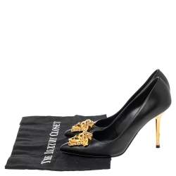 Pre Owned Versace Black Leather Medusa Pointed Toe Pumps Size 37.5