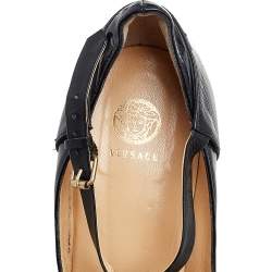 Pre Owned Versace Black Patent And Leather Platform Pumps Size 39