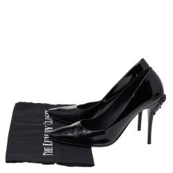 Pre Owned حذاء كعب عالي فيرساتشي جلد لامع أسود كعب مزين ميدوسا مقاس 36