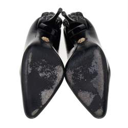 Pre Owned حذاء كعب عالي فيرساتشي جلد لامع أسود كعب مزين ميدوسا مقاس 36