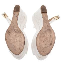 Pre Owned صندل فيرساتشي كعب روكي نعل سميك سير خلفي جلد أبيض مقاس 37