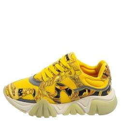 Pre Owned حذاء رياضي فيرساشي جلد وفرو طباعة ورد متعدد الألوان مقاس 44