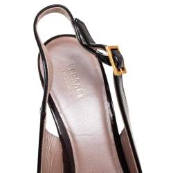 مملوكة مسبقًا صندل فيرساتشي إبزيم ميدوسا جلد أسود لامع مقدمة مفتوحة بحزام للكاحل مقاس 37.5