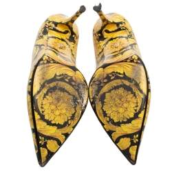 Pre Owned Versace Yellow/Black Barocco Print Leather Pointed-Toe Pumps Size 38