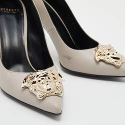 Pre Owned Versace Grey Leather Medusa Pointed Toe Pumps Size 36.5