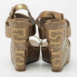 Pre Owned Versace Metallic Gold Leather Wedge Platform Sandals Size 40
