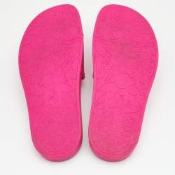 Pre Owned Versace Fuchsia Rubber Palazzo Pool Slides Size 41