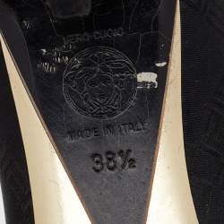Pre Owned Versace Black Fabric And Patent Leather Medusa Pointed Toe Pumps Size 38.5