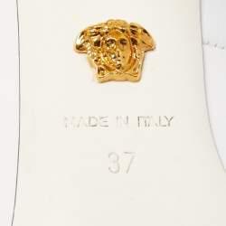 Pre Owned Versace White Leather Medusa Pointed Toe Pumps Size 37