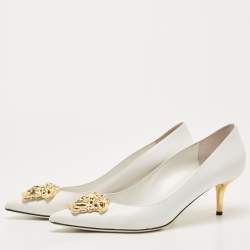 Pre Owned Versace White Leather Medusa Pointed Toe Pumps Size 39
