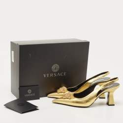 Pre Owned Versace Gold Leather La Medusa Slingback Pumps Size 38