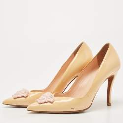 Pre Owned Versace Beige Patent Leather Medusa Pumps Size 37