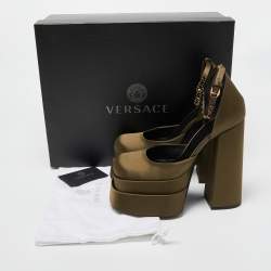 مملوكة مسبقًا Versace Olive Green Satin D'Orsay Crystal Embellished Platform Block Heel Ankle Strap Pumps Size 40