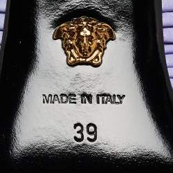 مملوكة مسبقًا Versace Lavender Pleated Leather Plisse Slide Sandals Size 39