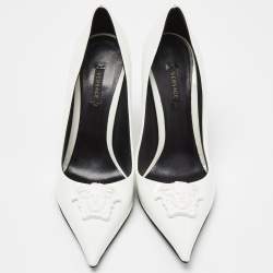 Versace White Patent Leather Medusa Pointed Toe Pumps Size 40