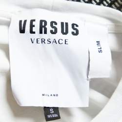 Pre Owned Versus Versace White Contrast Logo Tape Detail Cotton Knit T-Shirt S