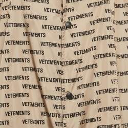 Pre Owned Vetements Beige Logo Print Shell Raincoat One Size