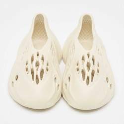 Pre Owned Yeezy x Adidas Cream Rubber Foam RNNR Sand Sneakers Size 37