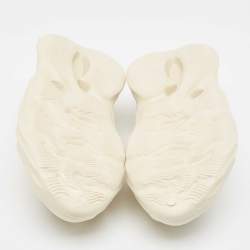 Pre Owned Yeezy x Adidas Cream Rubber Foam RNNR Sand Sneakers Size 37