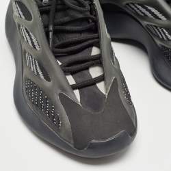 Pre Owned Yeezy x adidas Black Knit Fabric 700 V3 Alvah Sneakers Size 40